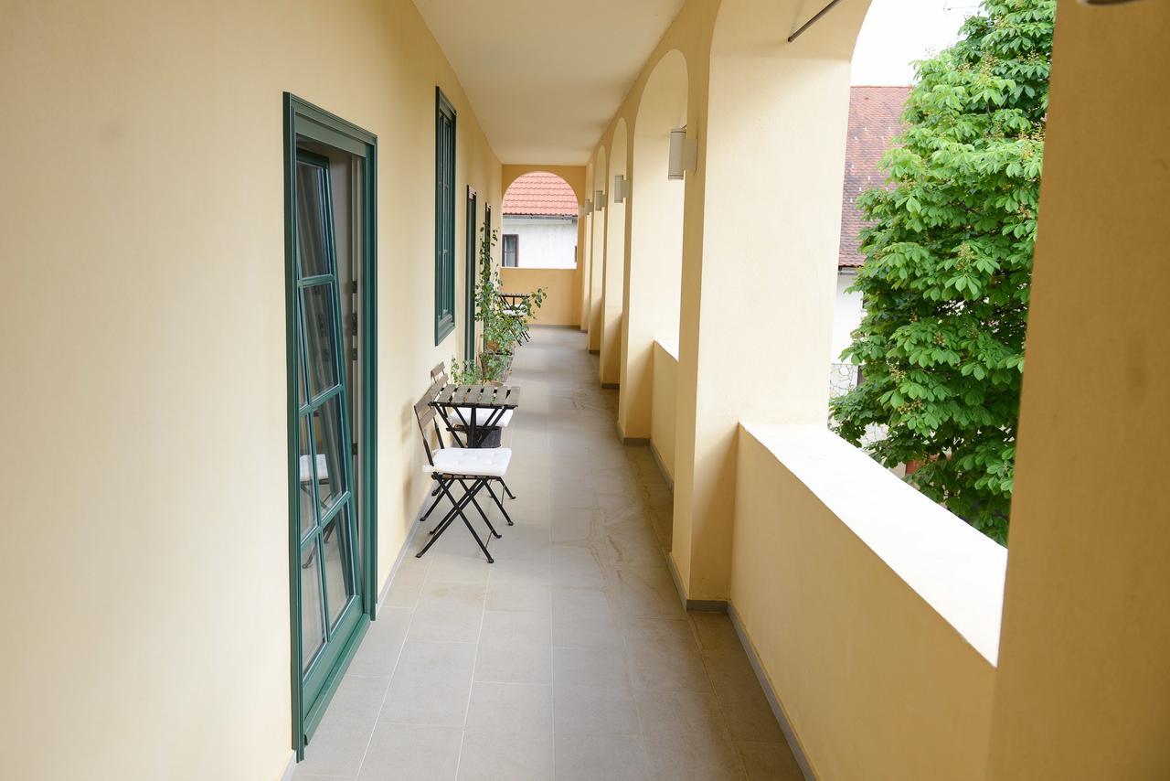 B&B Castanea Kostanjevica na Krki Exterior photo